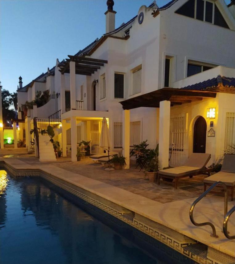 Apartamentos Linda Vista มาร์เบยา ภายนอก รูปภาพ