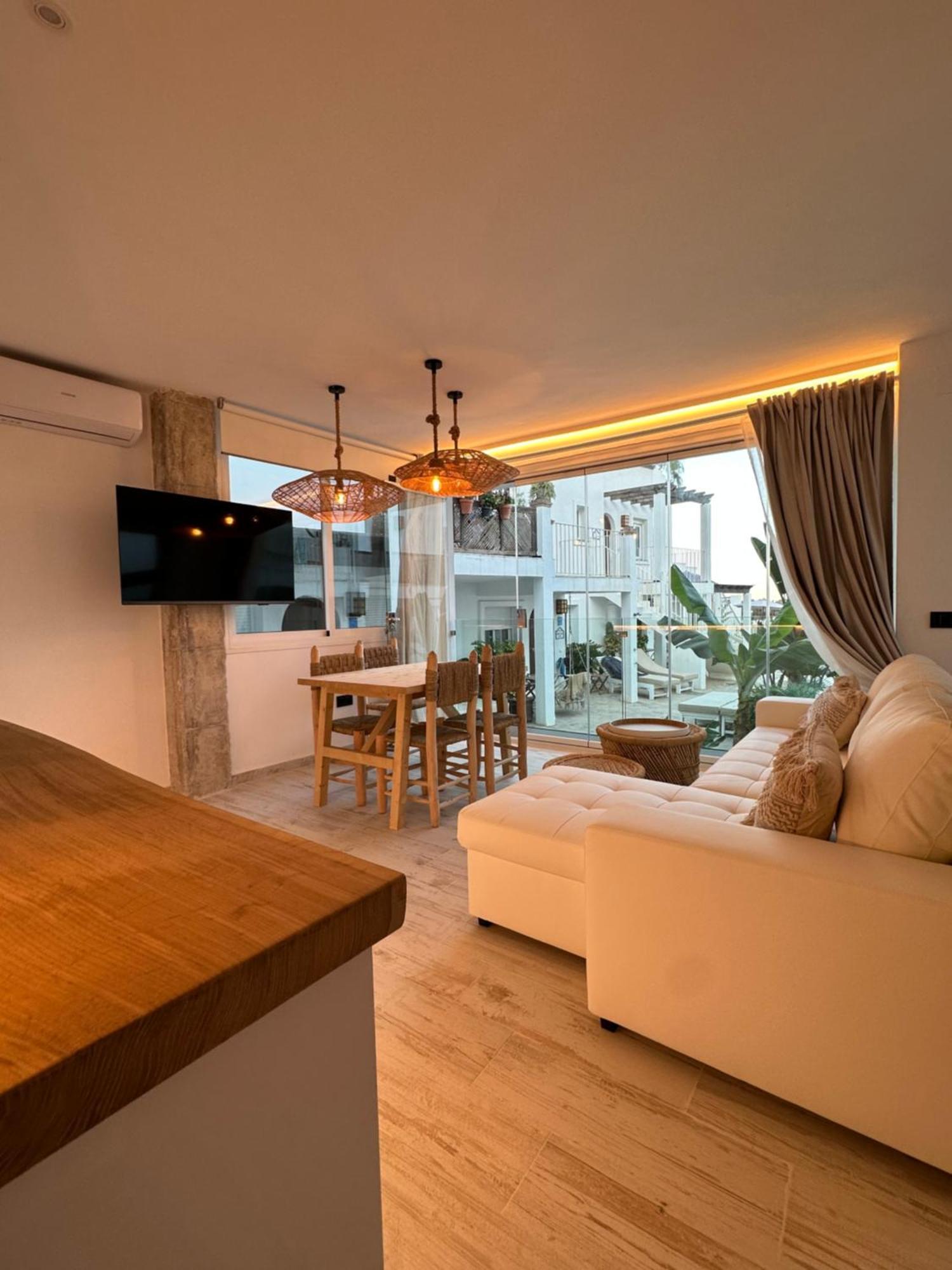 Apartamentos Linda Vista มาร์เบยา ภายนอก รูปภาพ